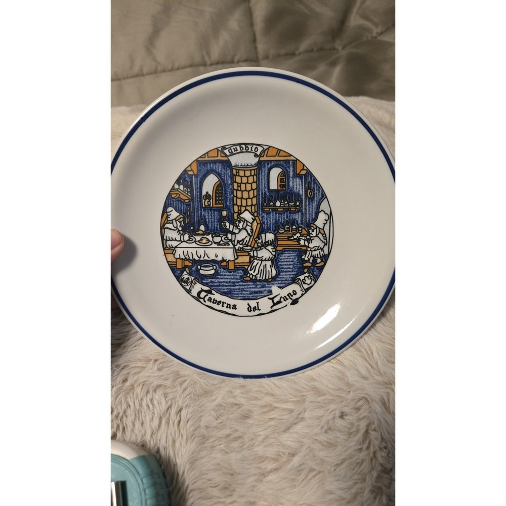 Vintage Italian "Taverna del Lupo" Gubbio Restaurant Souvenir Plate 8" Ceramic